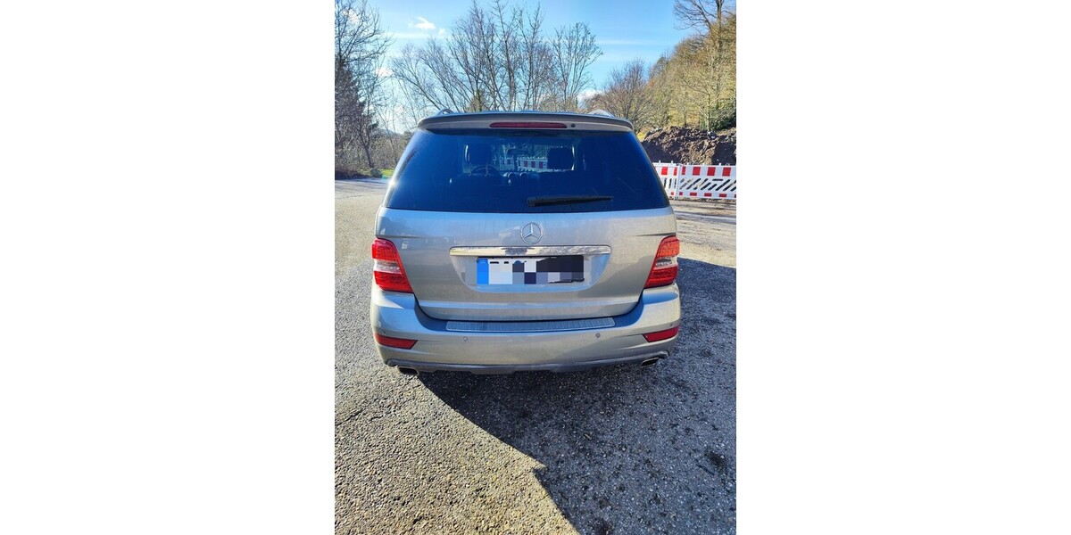 Mercedes-Benz ML 500 186.304 km 17.999 &euro; Loffenau 76597