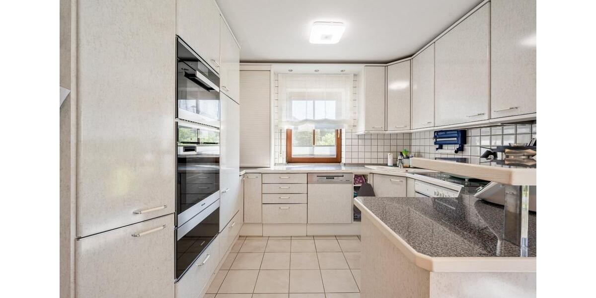 Einfamilienhaus Baden-Baden Lichtental - 7 Zimmer, 272 m&sup2;, 795.000&euro; | Angebot:25986815