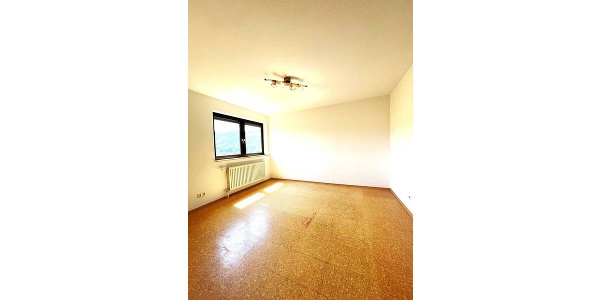 Einfamilienhaus Neuenbürg - 8 Zimmer, 185 m&sup2;, 439.000&euro; | Angebot:25725750