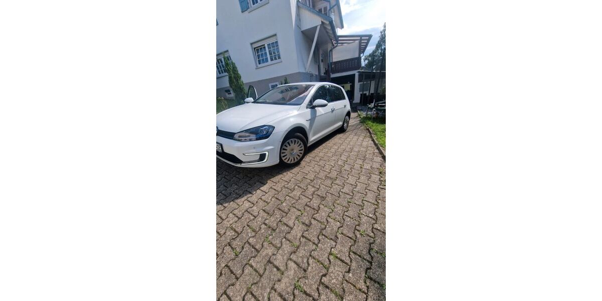 VW Golf 42.000 km 9.800 &euro; Lichtenau 77839