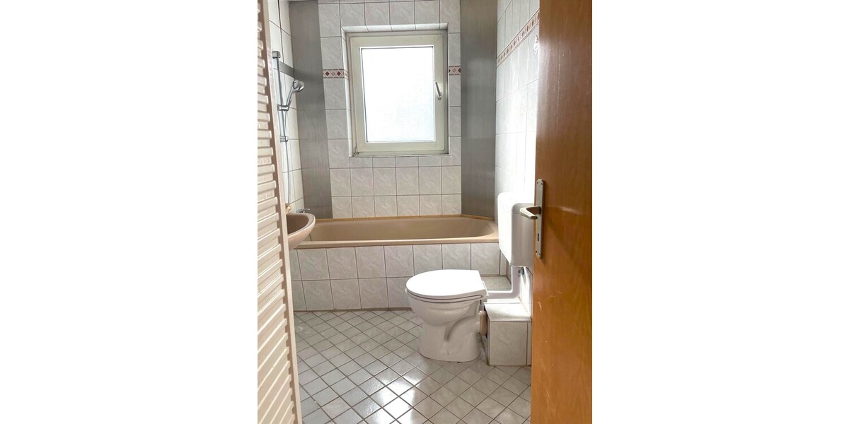 Renditestarkes Mehrfamilienhaus in zentraler Lage - Mehrfamilienhaus, Wohnhaus Rastatt | Angebot:26675710