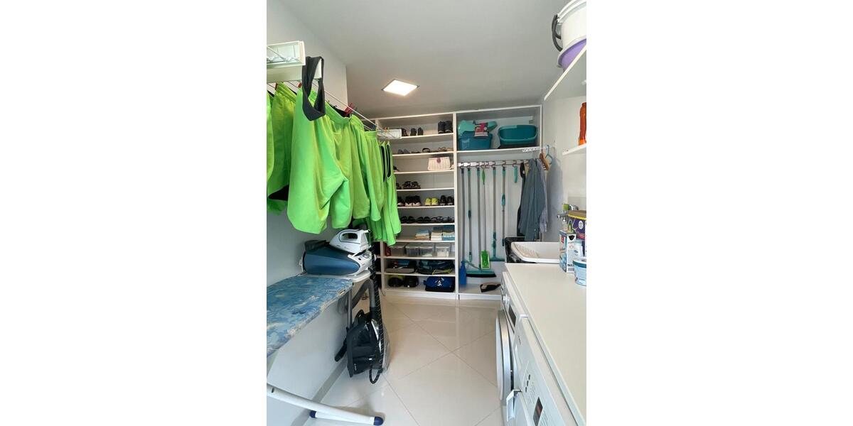 Einfamilienhaus Waldbronn - 9 Zimmer, 299 m&sup2;, 890.000&euro; | Angebot:25945592