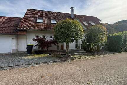 Haus Bühlertal - 9 Zimmer, 392 m&sup2;, 855.000&euro; | Angebot:23826172