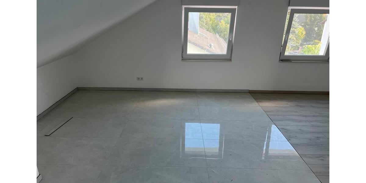 Dachgeschoßwohnung Rastatt - 3 Zimmer, 70 m&sup2;, 850&euro; | Angebot:26658403