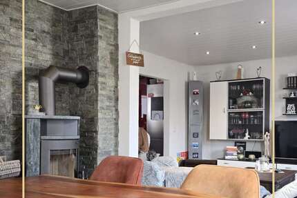 Haus Hagenbach - 4.5 Zimmer, 150 m&sup2;, 1.380&euro; | Angebot:26023323