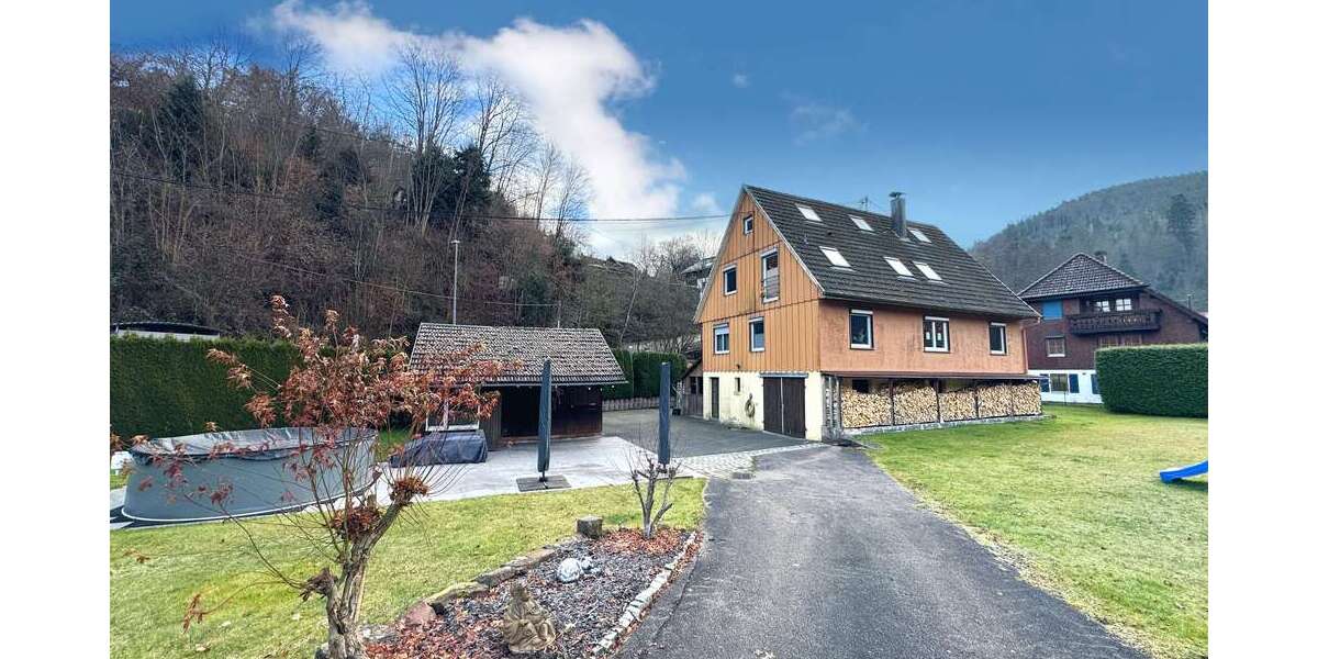 Einfamilienhaus Bad Wildbad - 7 Zimmer, 173 m&sup2;, 529.000&euro; | Angebot:24477861