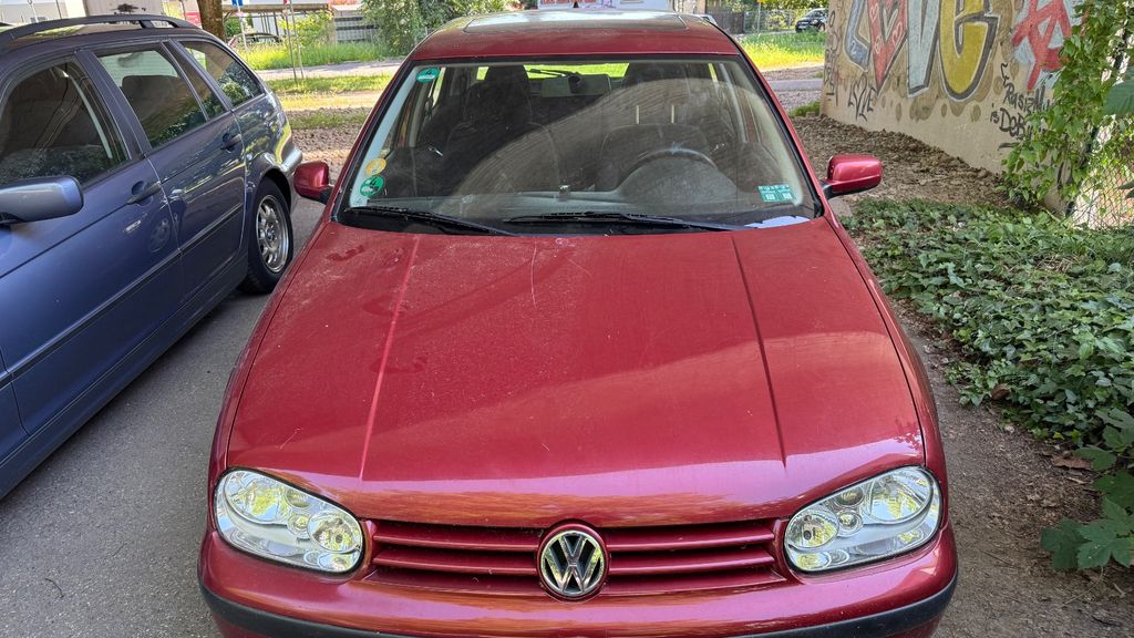 VW Golf 174.000 km 1.150 &euro; Baden-Baden 76530