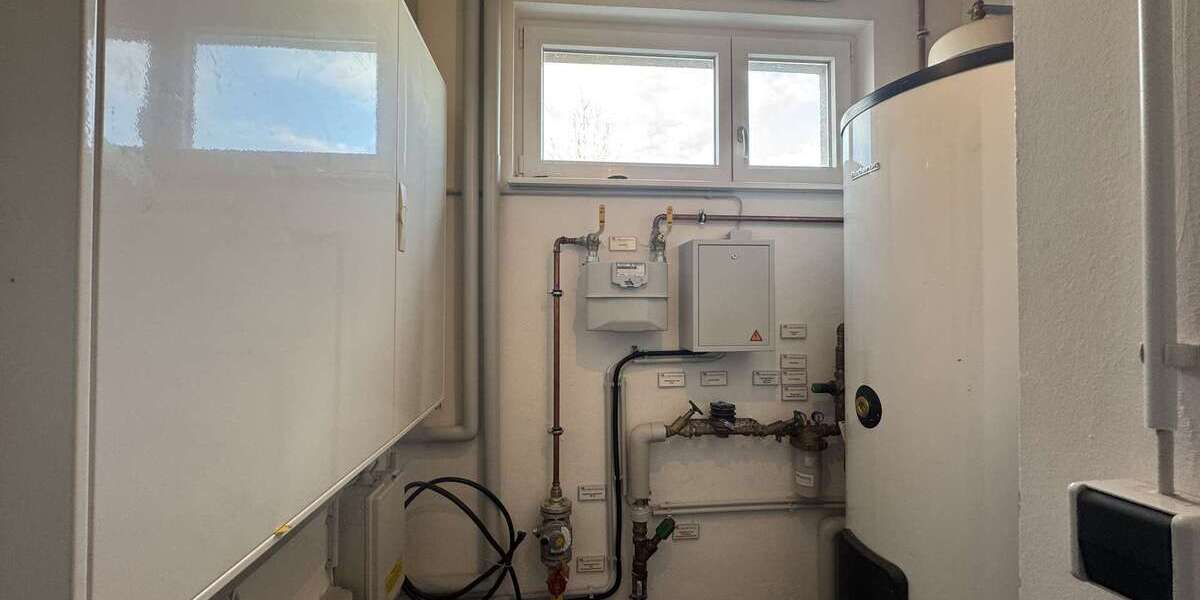 Modernes Reihenendhaus mit Wohn- und Gewerbeanteil + Garten, Garage & 3 Stellplätzen in Rheinstetten - Wohn- & Geschäftshaus Rheinstetten | Angebot:20367494