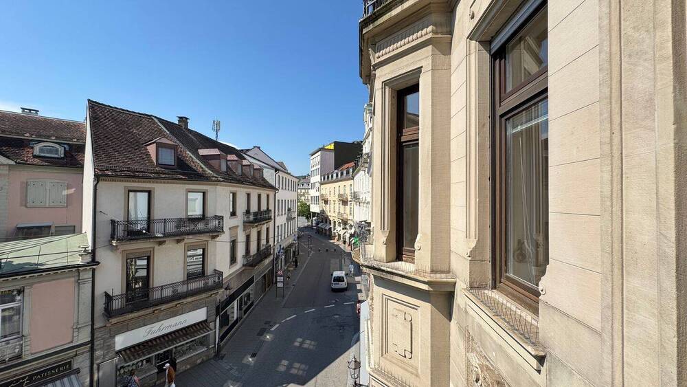 Gewerbeobjekt Baden-Baden Innenstadt - 8 Zimmer, 213 m&sup2;, 2.500&euro; | Angebot:25666700