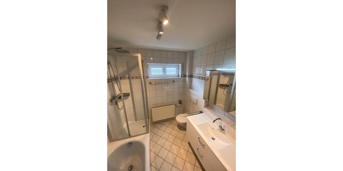 Etagenwohnung Lauf - 3 Zimmer, 82 m&sup2;, 845&euro; | Angebot:25990805