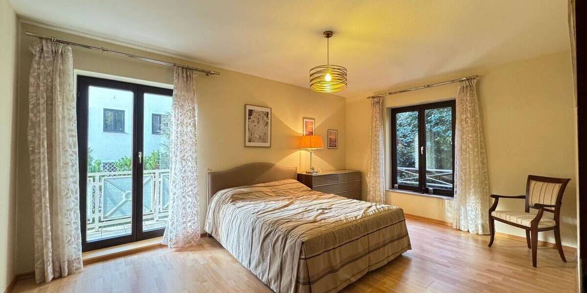 Etagenwohnung Baden-Baden Innenstadt - 3 Zimmer, 104 m&sup2;, 490.000&euro; | Angebot:25729894
