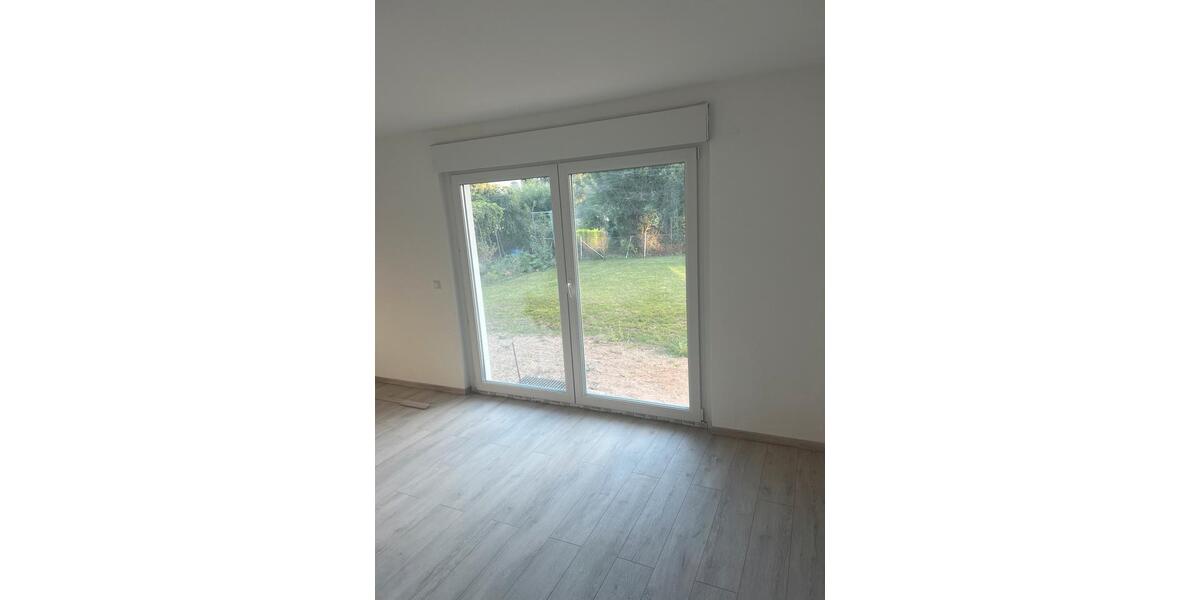 Erdgeschoßwohnung Rastatt - 3 Zimmer, 82 m&sup2;, 1.300&euro; | Angebot:23808277