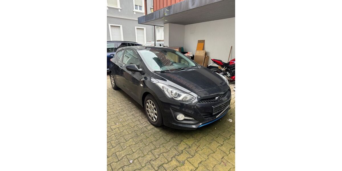 Hyundai i30 203.000 km 2.900 &euro; Rheinstetten 76287