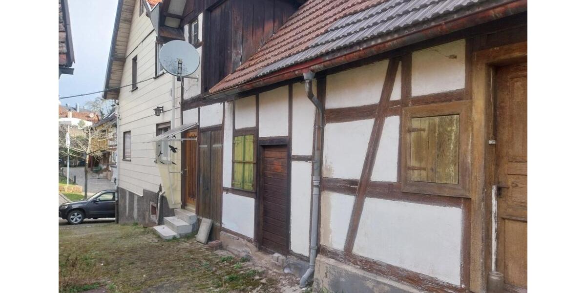 Einfamilienhaus Weisenbach - 8 Zimmer, 160 m&sup2;, 170.000&euro; | Angebot:25320280