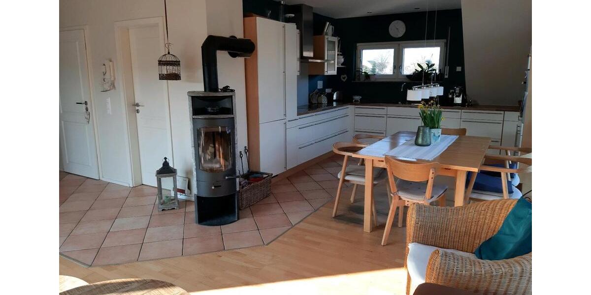 Dachgeschoßwohnung Rheinmünster - 5 Zimmer, 108 m&sup2;, 1.000&euro; | Angebot:25993684