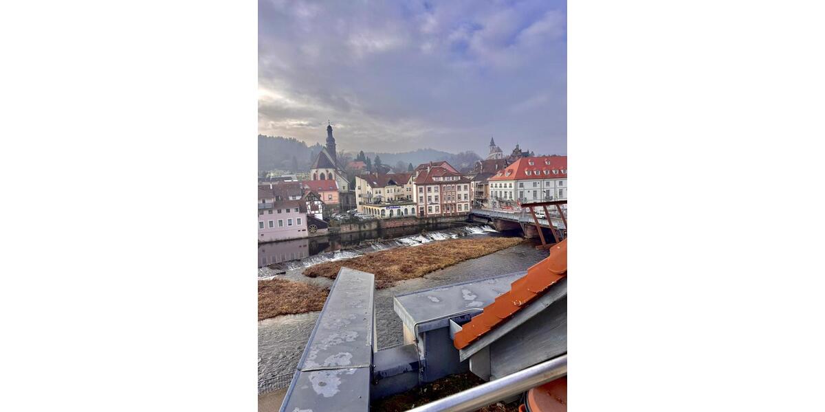 Dachgeschoßwohnung Gernsbach - 3 Zimmer, 122 m&sup2;, 1.350&euro; | Angebot:24373379