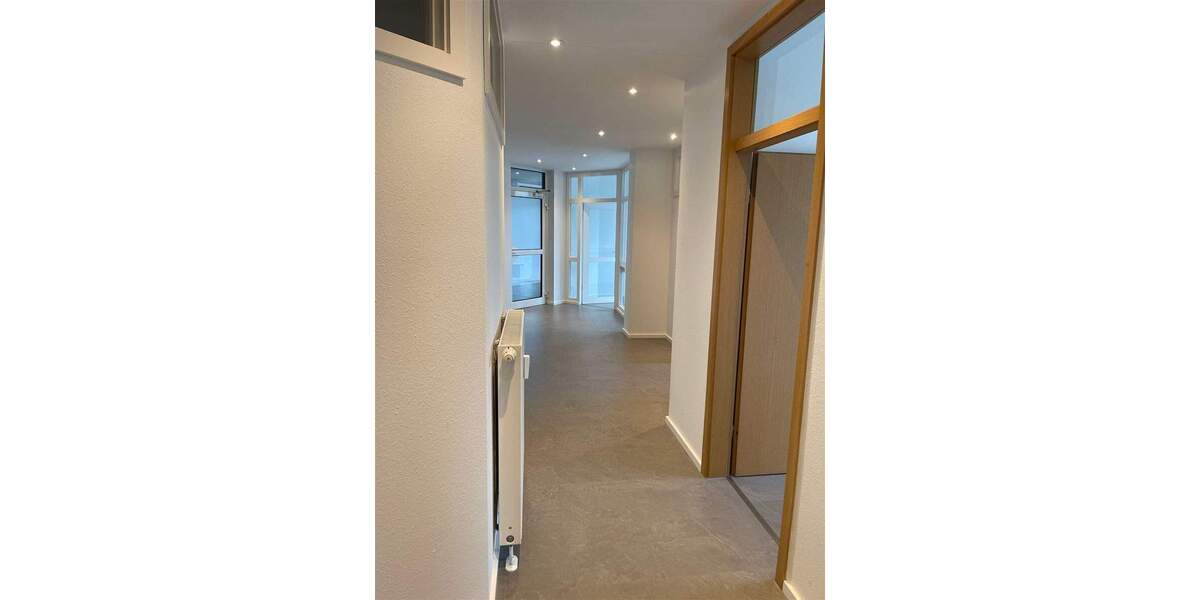 Gewerbeobjekt Steinmauern - 4 Zimmer, 120 m&sup2;, 950&euro; | Angebot:25743491