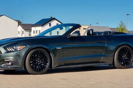 Ford Mustang 72.000 km 32.000 &euro; Bischweier 76476