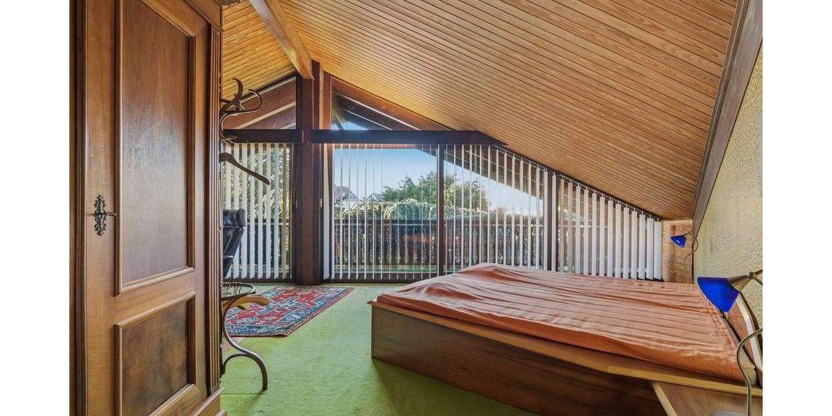 Einfamilienhaus Kuppenheim - 8 Zimmer, 216 m&sup2;, 749.000&euro; | Angebot:25728710