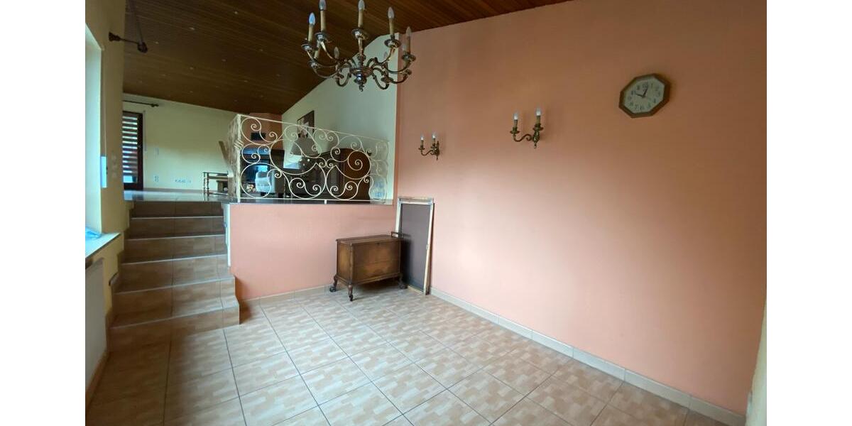 Dachgeschoßwohnung Baden-Baden Baden - 4 Zimmer, 100 m&sup2;, 250.000&euro; | Angebot:25916346