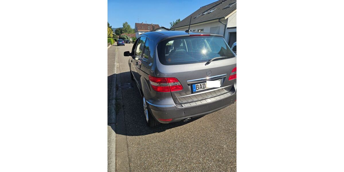 Mercedes-Benz B 180 180.000 km 6.600 &euro; Ötigheim 76470