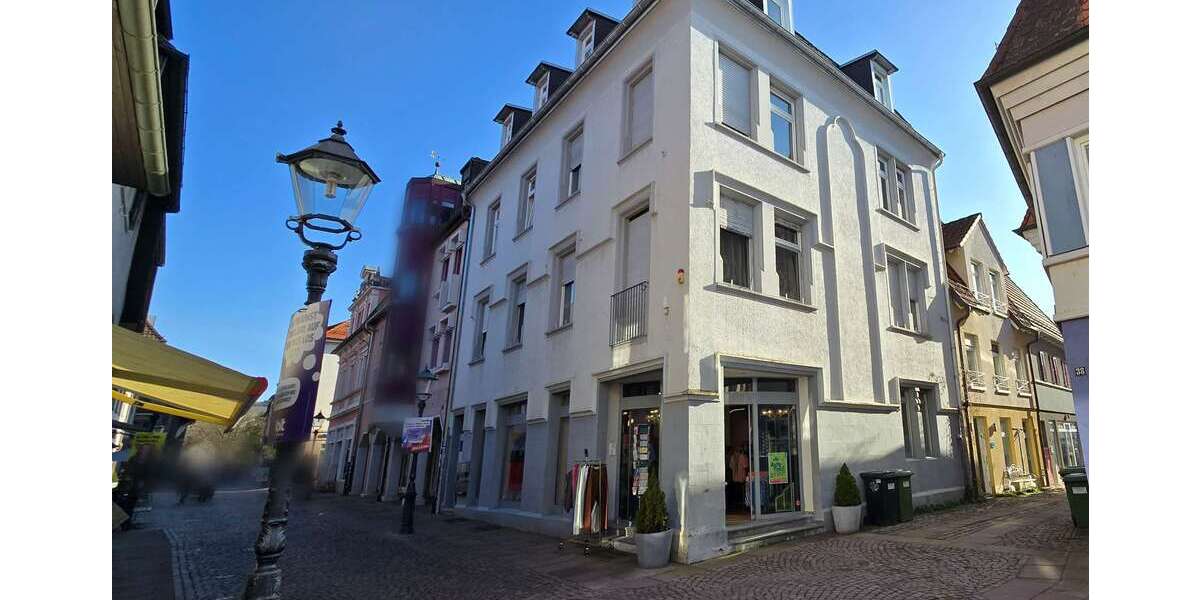 Einfamilienhaus Ettlingen - 9 Zimmer, 303 m&sup2;, 1.500.000&euro; | Angebot:25716209