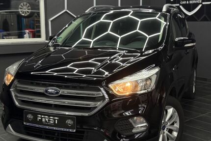 Ford Kuga 95.000 km 11.999 &euro; Bietigheim 76467