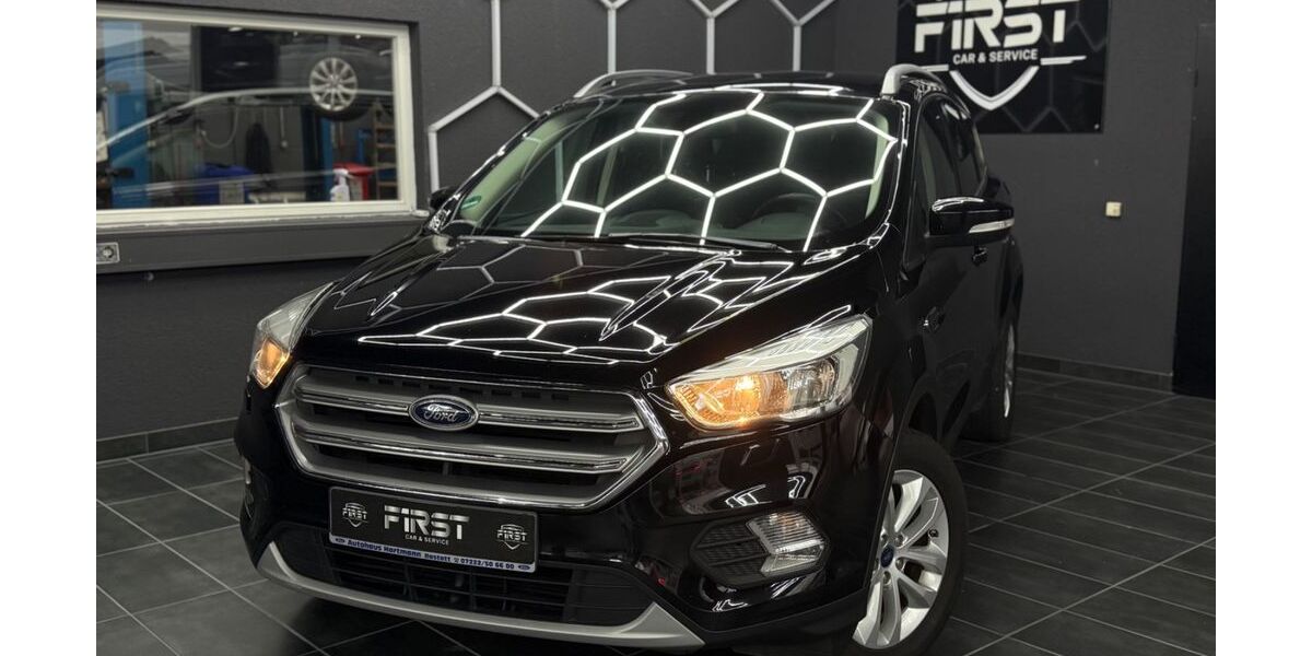 Ford Kuga 95.000 km 11.999 &euro; Bietigheim 76467