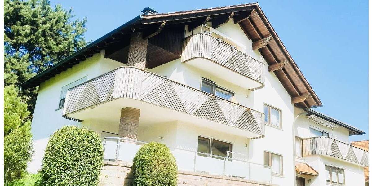 Etagenwohnung Oberkirch - 3 Zimmer, 90 m&sup2;, 683&euro; | Angebot:25373377