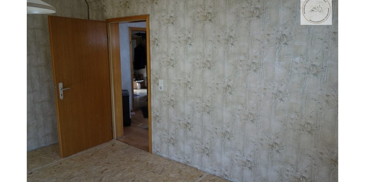 1 Familienhaus mit Potenzial und sehr großem ,über 2000 qm, Garten - Einfamilienhaus Straubenhardt Pfinzweiler | Angebot:26531333