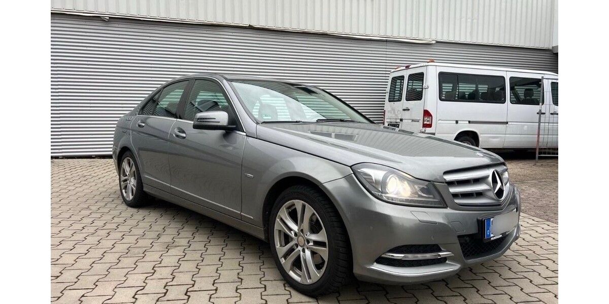 Mercedes-Benz C220 198.000 km 14.500 &euro; Achern 77855