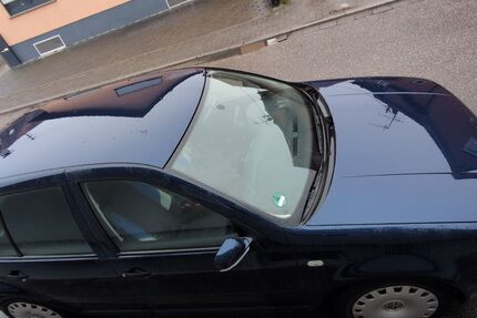 VW Golf 135.000 km 2.250 &euro; Berg 76768