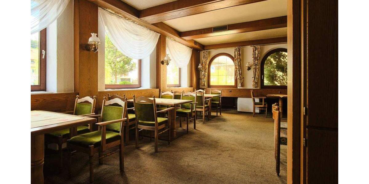 Einfamilienhaus Enzklösterle - 2 Zimmer, 850.000&euro; | Angebot:25748628