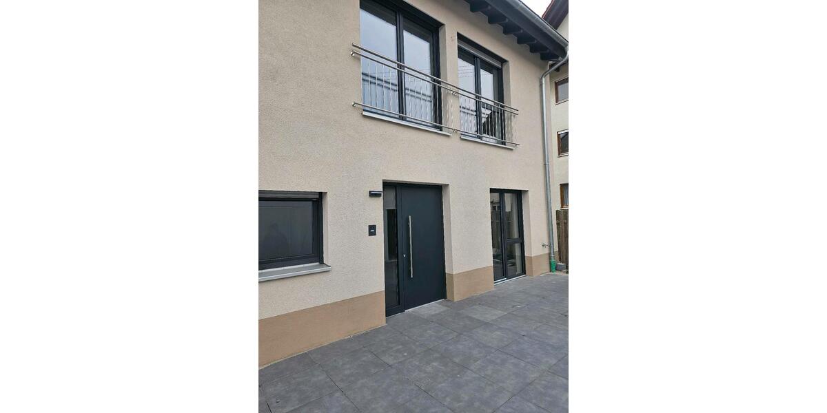 Doppelhaushälfte Baden-Baden Lichtental - 5 Zimmer, 162 m&sup2;, 1.800&euro; | Angebot:26085401