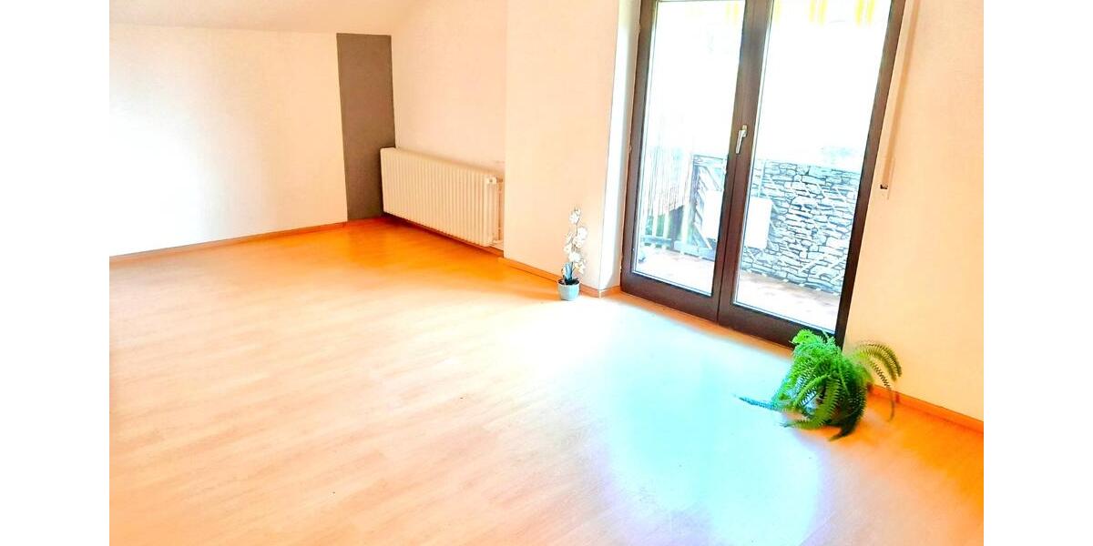 Dachgeschoßwohnung Oberkirch - 3 Zimmer, 91 m&sup2;, 683&euro; | Angebot:25930093