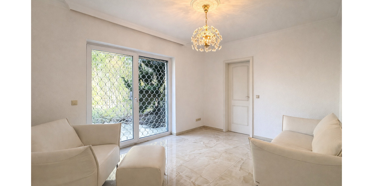 Etagenwohnung Baden-Baden Innenstadt - 5 Zimmer, 186 m&sup2;, 870.000&euro; | Angebot:25862466