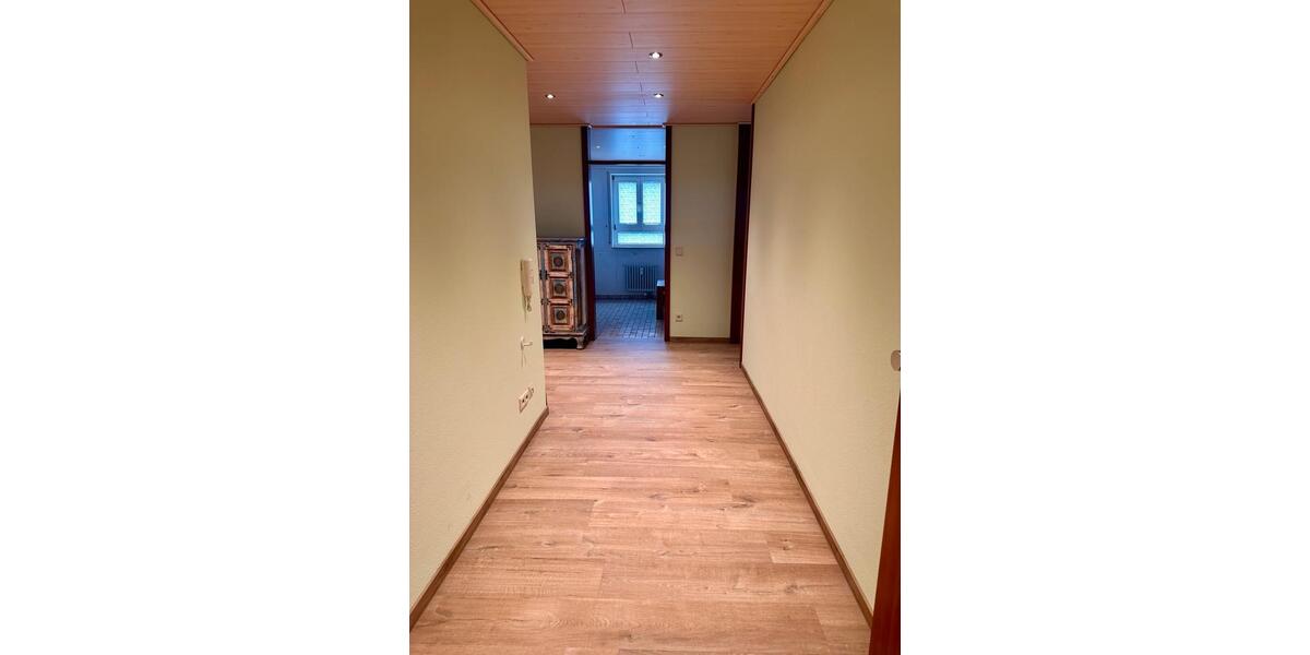Etagenwohnung Bad Wildbad - 3.5 Zimmer, 83 m&sup2;, 260.000&euro; | Angebot:27005490