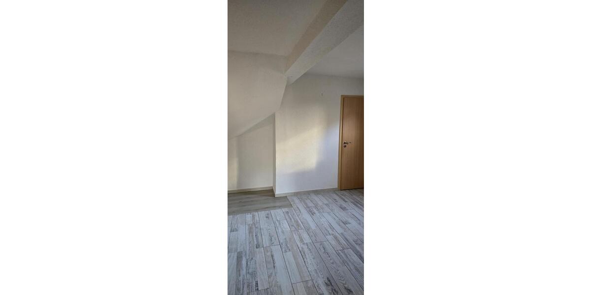 Etagenwohnung Weisenbach - 5 Zimmer, 125 m&sup2;, 178.000&euro; | Angebot:24782335