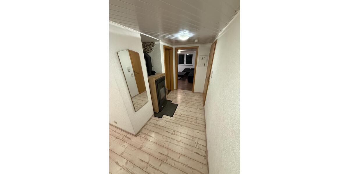 Erdgeschoßwohnung Loffenau - 3 Zimmer, 85 m&sup2;, 880&euro; | Angebot:25223819