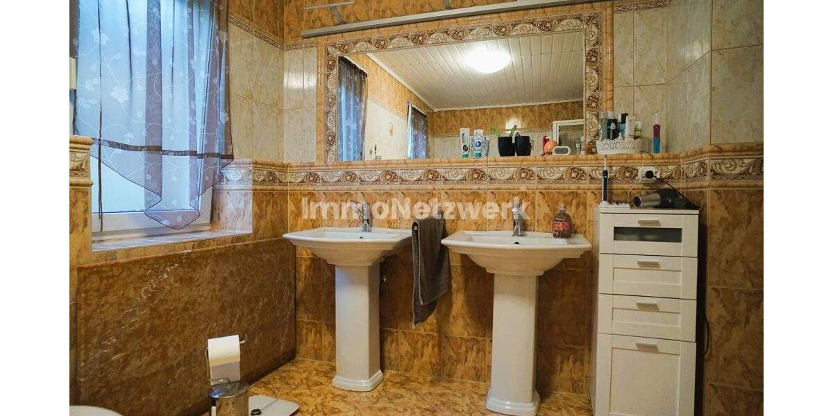 Einfamilienhaus Bad Wildbad - 5 Zimmer, 145 m&sup2;, 359.000&euro; | Angebot:25715472