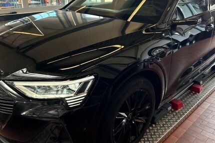 Audi e-tron 39.008 km 40.900 &euro; Ettlingen 76275