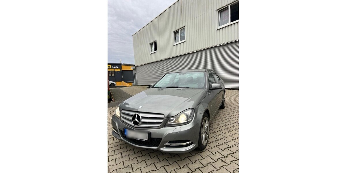 Mercedes-Benz C220 198.000 km 14.500 &euro; Achern 77855