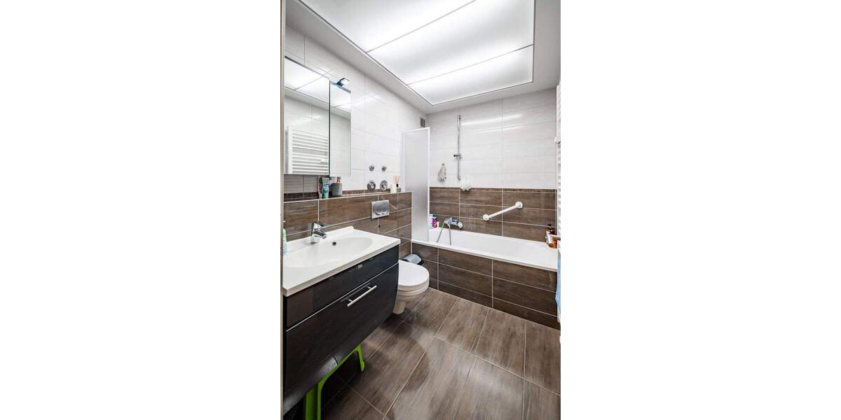 Etagenwohnung Baden-Baden Oos - 3 Zimmer, 80 m&sup2;, 269.000&euro; | Angebot:25702800
