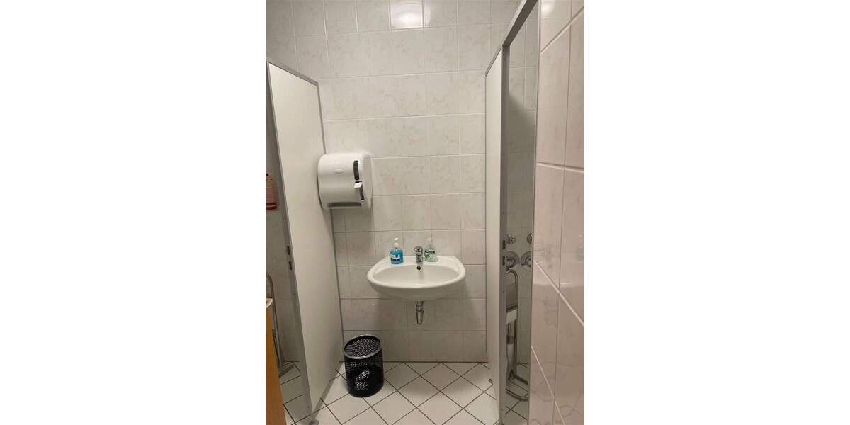 Gewerbeobjekt Steinmauern - 4 Zimmer, 120 m&sup2;, 950&euro; | Angebot:25743491