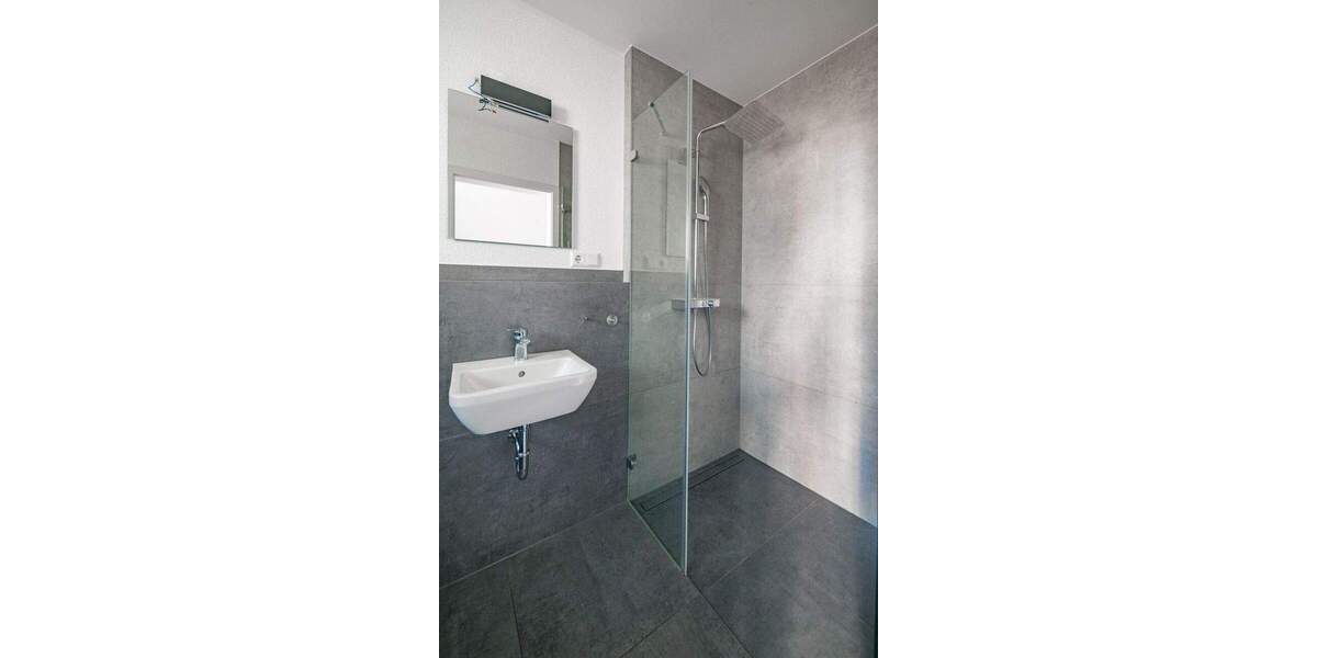 Doppelhaushälfte Gernsbach - 5 Zimmer, 157 m&sup2;, 2.000&euro; | Angebot:25702797