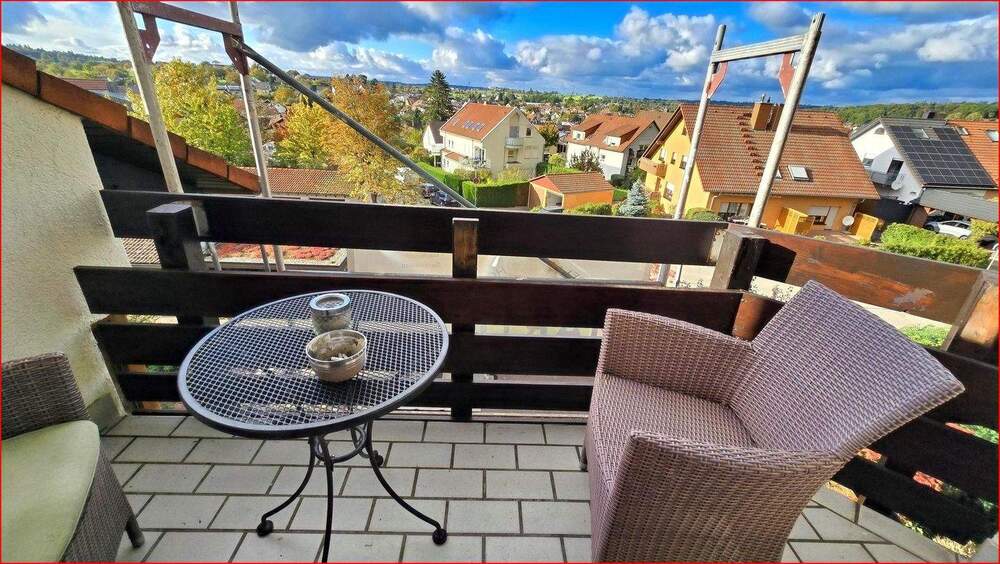 Etagenwohnung Karlsbad Langensteinbach - 5 Zimmer, 98 m&sup2;, 349.000&euro; | Angebot:25665812