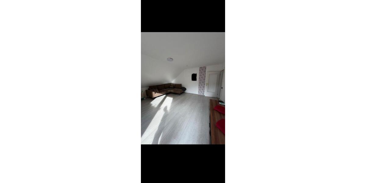 Dachgeschoßwohnung Bad Wildbad - 3 Zimmer, 90 m&sup2;, 740&euro; | Angebot:25811372