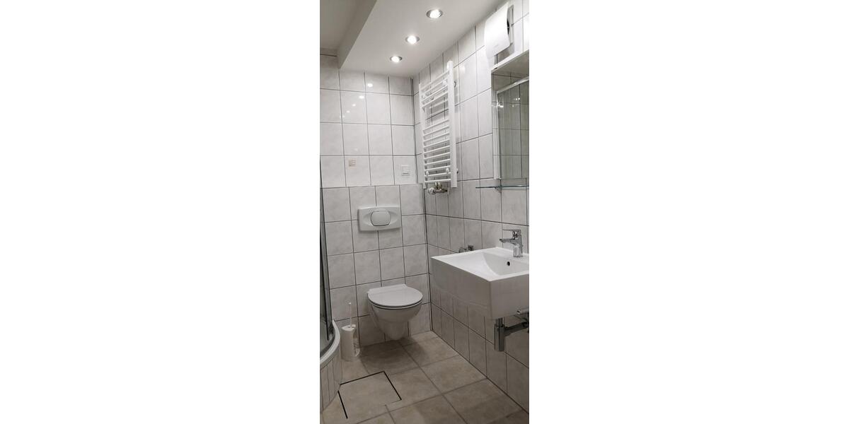 Erdgeschoßwohnung Hagenbach - 1 Zimmer, 40 m&sup2;, 440&euro; | Angebot:25236358