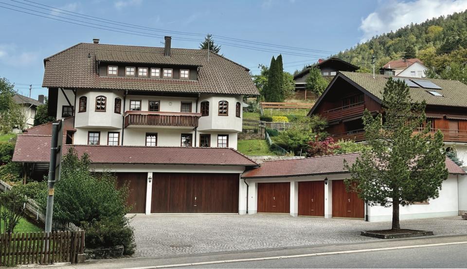 Mehrfamilienhaus, Wohnhaus Höfen an der Enz - 9 Zimmer, 281 m&sup2;, 850.000&euro; | Angebot:24600140