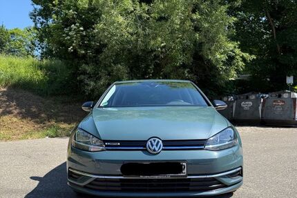 VW Golf 59.000 km 18.900 &euro; Oberkirch 77704